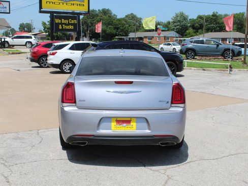 Used 2017 Chrysler 300 S AWD/4WD image 6