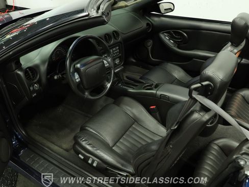 Used 2001 Pontiac Firebird Trans Am RWD image 4