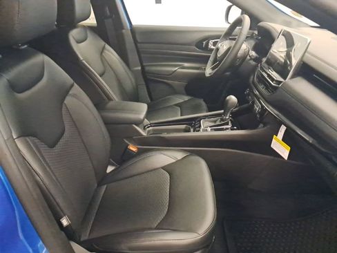 New 2026 Jeep Compass Latitude AWD/4WD image 32