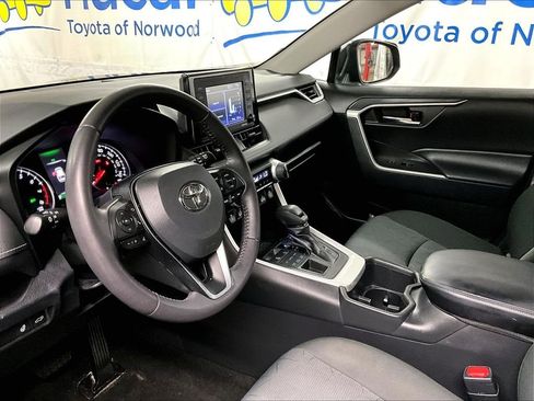Certified 2022 Toyota RAV4 XLE w/ Convenience Package AWD/4WD image 8