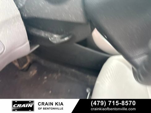 Used 2015 Hyundai Elantra SE FWD image 12