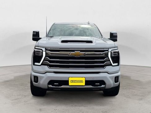 Used 2024 Chevrolet Silverado 2500 High Country w/ High Country Premium Package AWD/4WD image 8