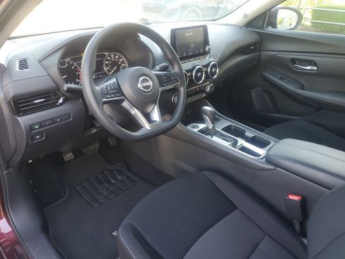 Certified 2025 Nissan Sentra SV FWD image 16