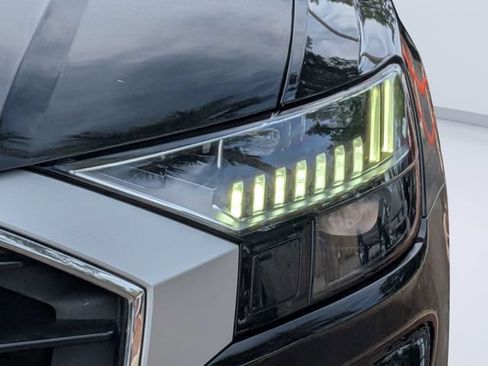 Used 2023 Audi SQ8 Prestige AWD/4WD image 7
