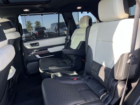 Used 2023 Toyota Sequoia Capstone AWD/4WD image 24