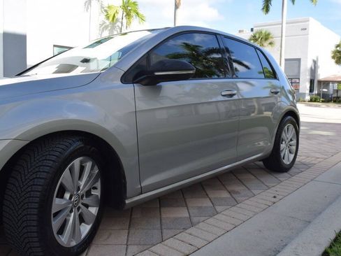 Used 2015 Volkswagen Golf TDI S FWD image 17