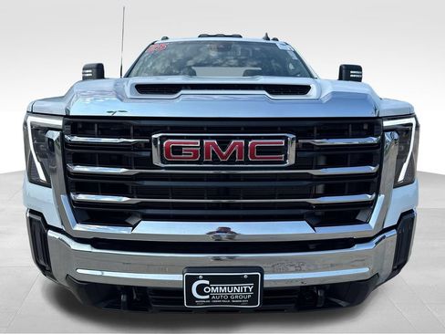 Certified 2025 GMC Sierra 2500 SLE w/ SLE Value Package; AWD/4WD image 11