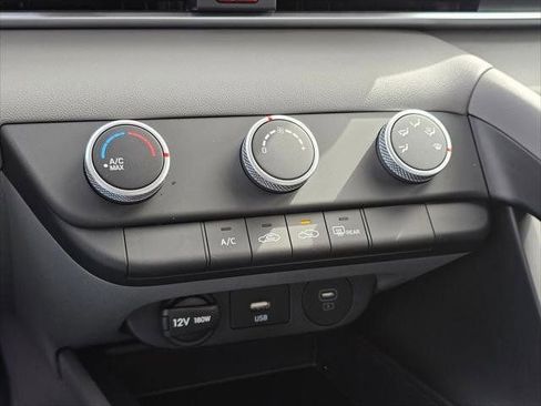 New 2026 Hyundai Elantra SE FWD image 22