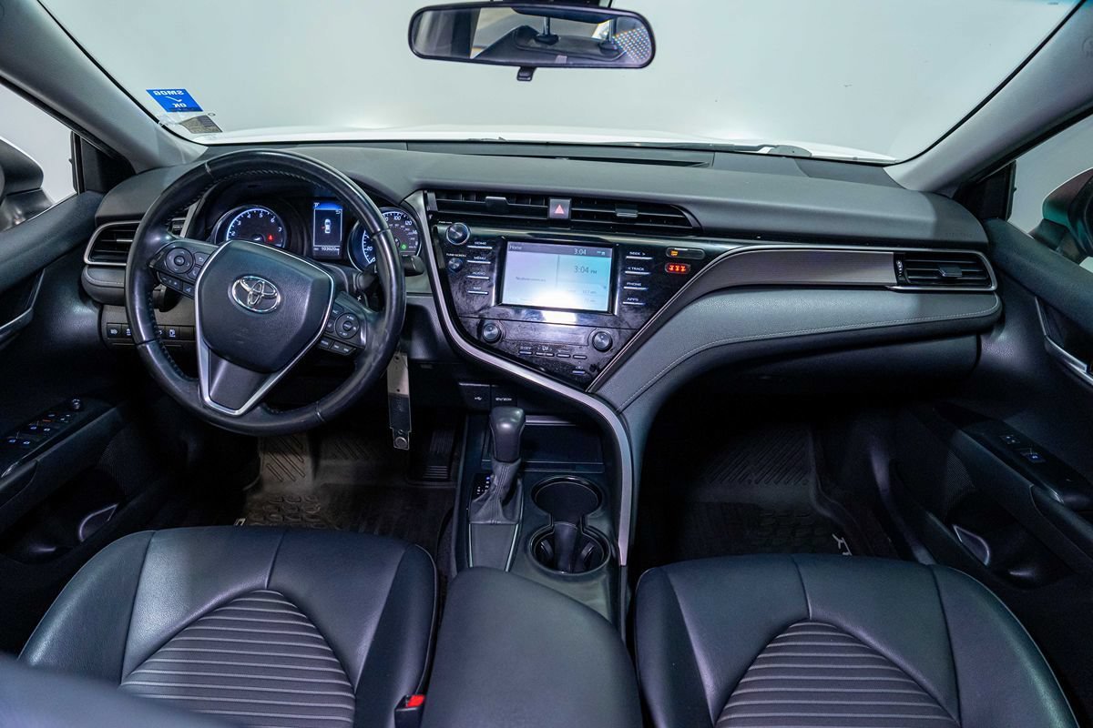 Used 2020 Toyota Camry SE FWD image 12