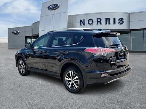 Used 2018 Toyota RAV4 XLE AWD/4WD image 3