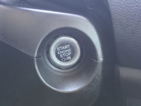 Used 2023 Jeep Renegade Altitude w/ Sun/Sound Group image 25