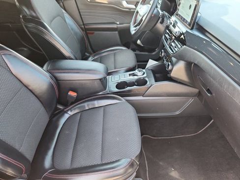 Certified 2023 Ford Escape ST-Line image 15