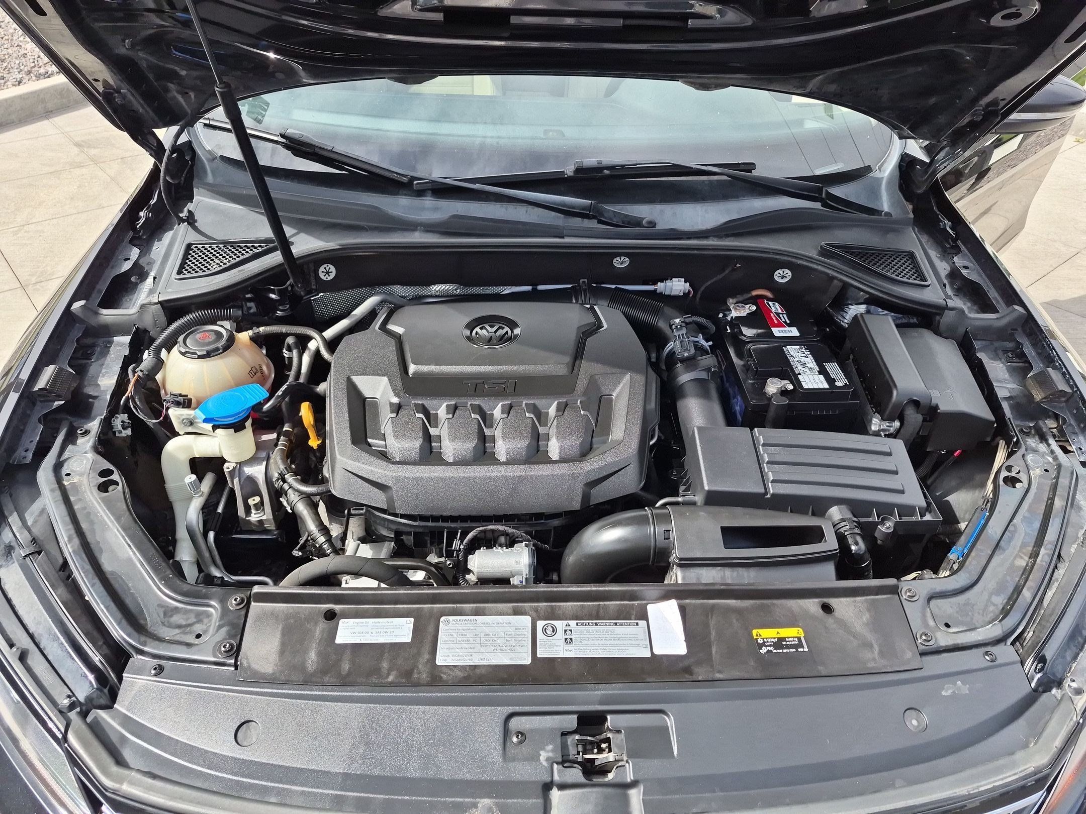 Used 2018 Volkswagen Passat 2.0T SE FWD image 31