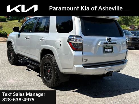 Used 2016 Toyota 4Runner SR5 Premium AWD/4WD image 4