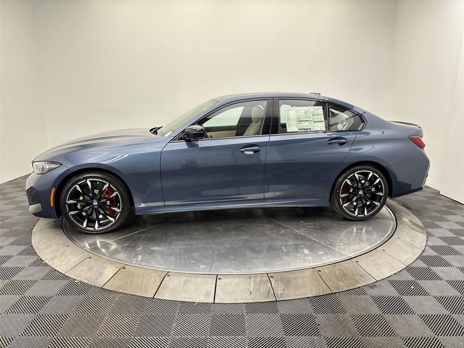 Used 2026 BMW 330i xDrive Sedan w/ M Sport Package AWD/4WD image 16