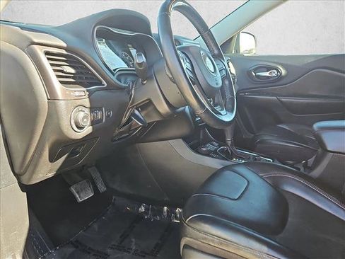 Used 2021 Jeep Cherokee Trailhawk w/ Trailer Tow Group image 10