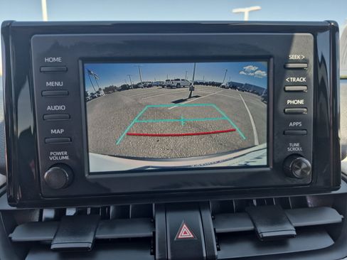 Used 2019 Toyota RAV4 XLE AWD/4WD image 30