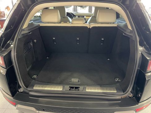 Used 2017 Land Rover Range Rover Evoque HSE image 29