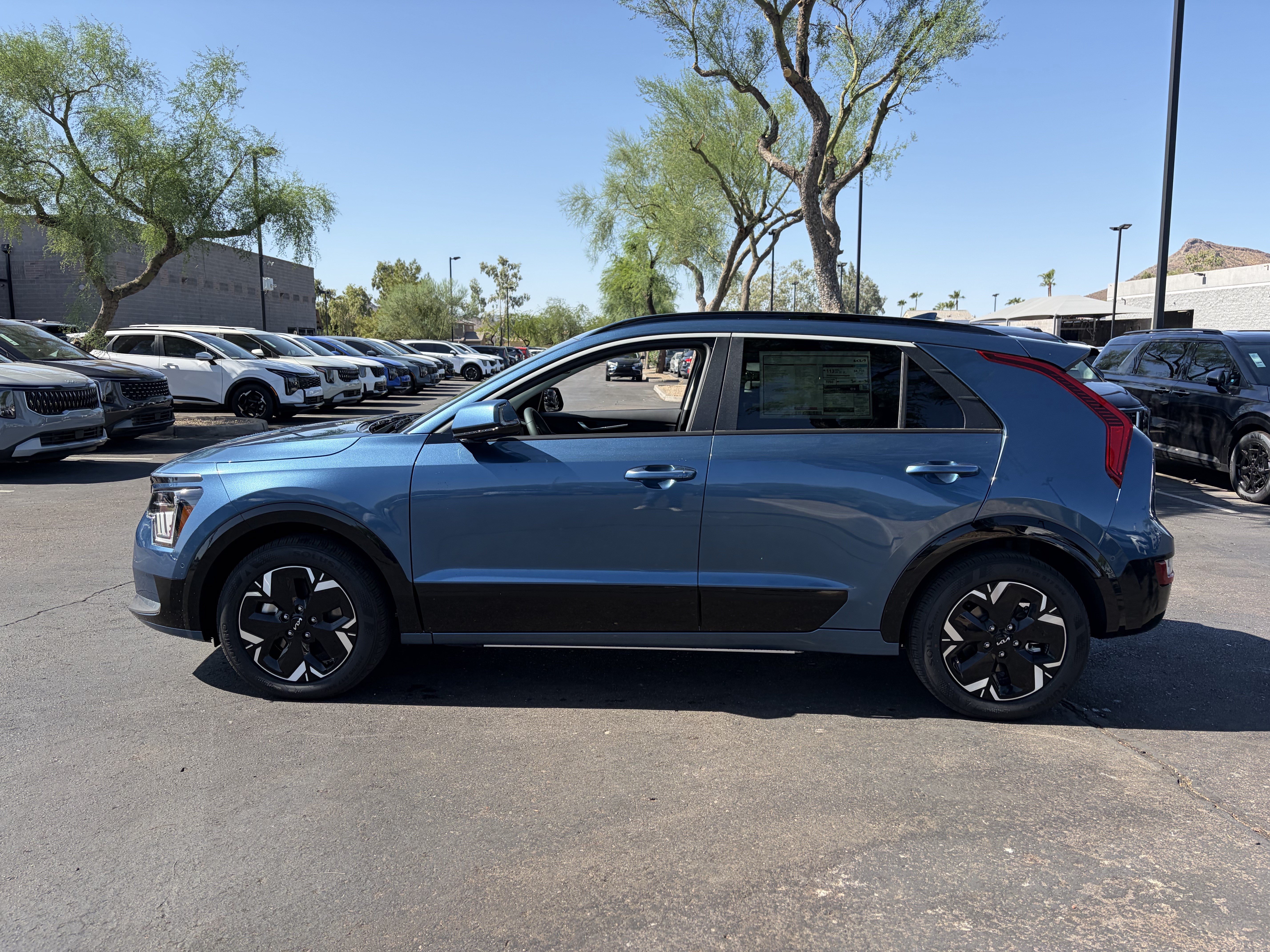 New 2026 Kia Niro Wave FWD image 5