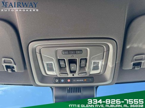 Used 2024 GMC Sierra 2500 SLT w/ SLT Premium Package image 24