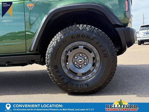 Used 2025 Ford Bronco Badlands image 5