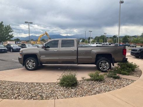 Used 2015 Chevrolet Silverado 2500 High Country w/ Duramax Plus Package AWD/4WD image 7