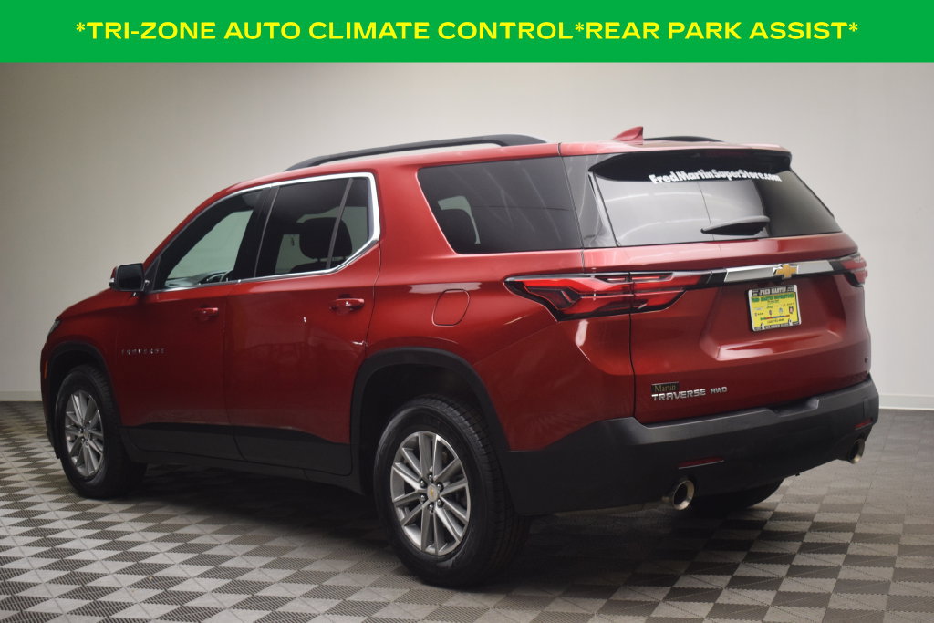 Used 2023 Chevrolet Traverse LT AWD/4WD image 4