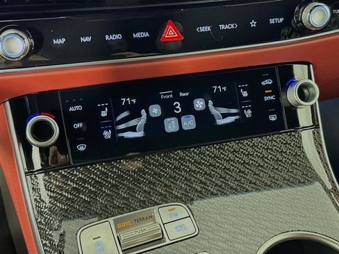 New 2026 Genesis GV70 3.5T Sport Prestige image 18