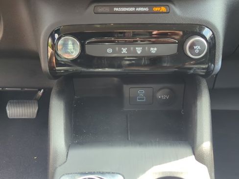 Used 2023 Ford Escape SE FWD image 20
