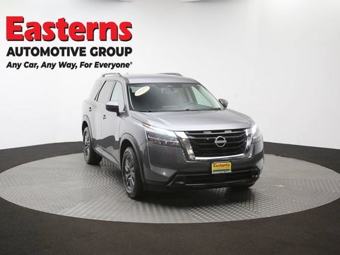 Used 2022 Nissan Pathfinder SV FWD image 51
