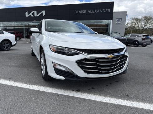 Used 2023 Chevrolet Malibu LT image 1