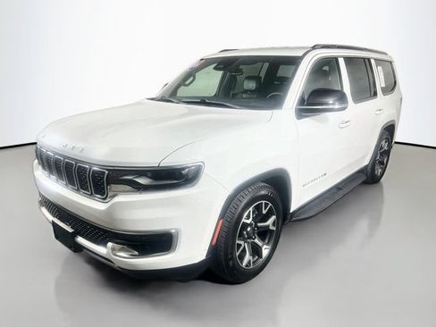 Used 2024 Jeep Wagoneer Series III AWD/4WD image 4