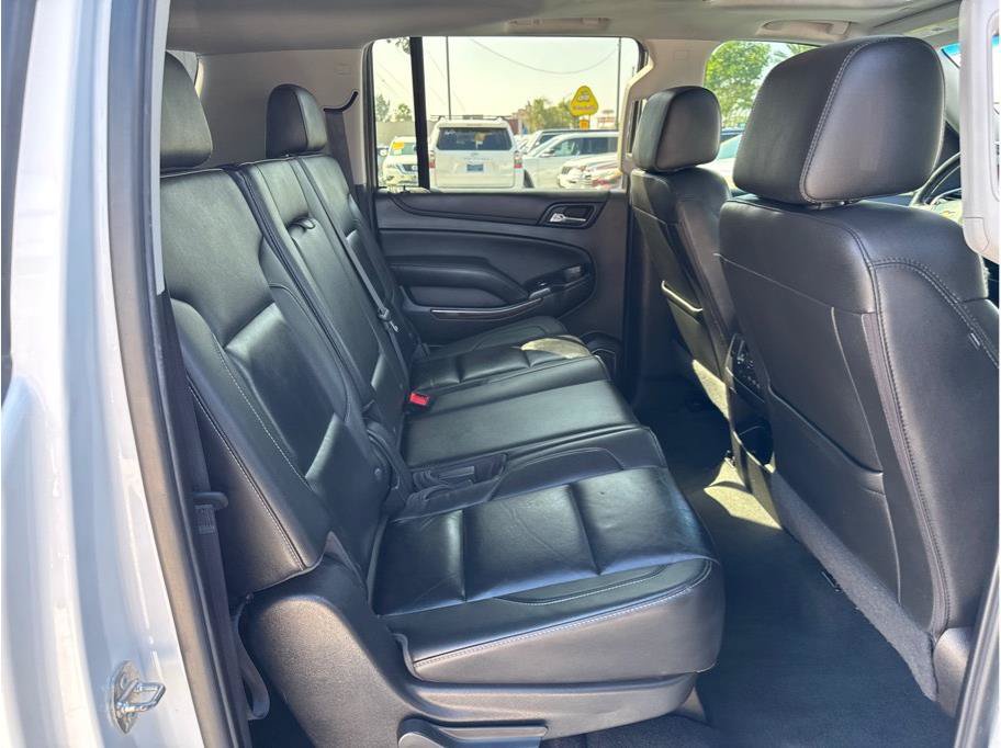 Used 2019 Chevrolet Suburban LT AWD/4WD image 26