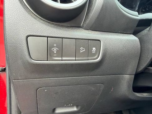 Used 2022 Hyundai Kona SEL FWD image 14