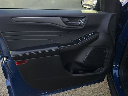 Used 2023 Ford Escape Active w/ Tech Pack #1 image 9