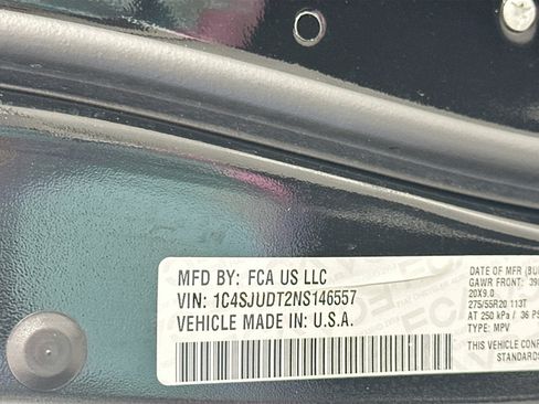 Used 2022 Jeep Wagoneer Series III RWD image 34