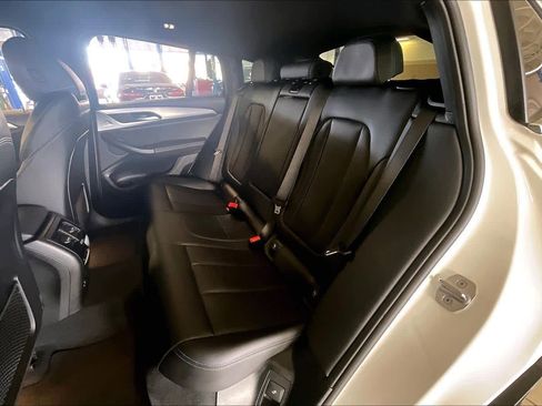 Certified 2024 BMW X4 xDrive30i w/ Premium Package image 19