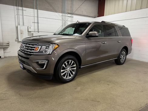 Used 2018 Ford Expedition Max Limited AWD/4WD image 2