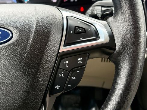 Used 2019 Ford Edge Titanium w/ Cold Weather Package image 33