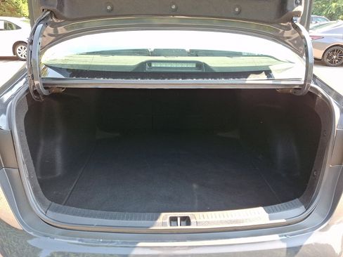 Used 2024 Toyota Corolla LE FWD image 30