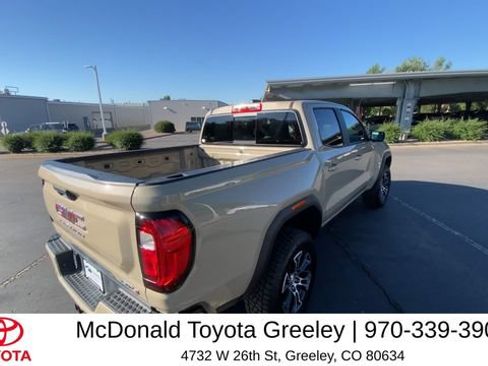 Used 2023 GMC Canyon AT4 w/ AT4 Premium Package AWD/4WD image 8