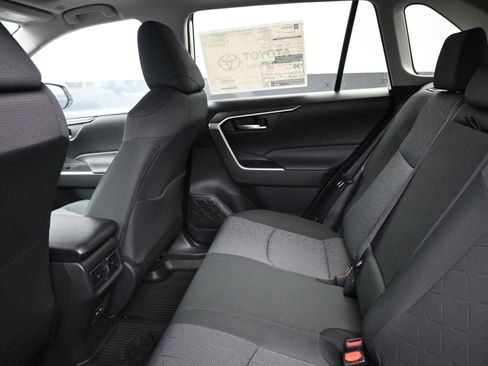 New 2025 Toyota RAV4 XLE image 15