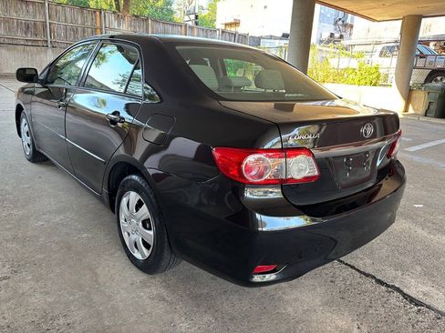 Used 2013 Toyota Corolla L FWD image 6
