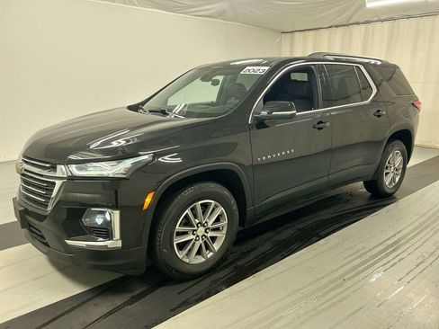 Used 2023 Chevrolet Traverse LT image 5