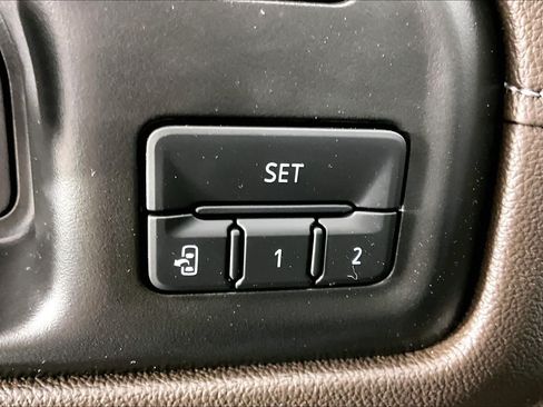 Certified 2022 GMC Sierra 1500 SLT w/ SLT Convenience Package RWD image 34