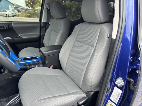 Used 2022 Toyota Tacoma SR5 image 15