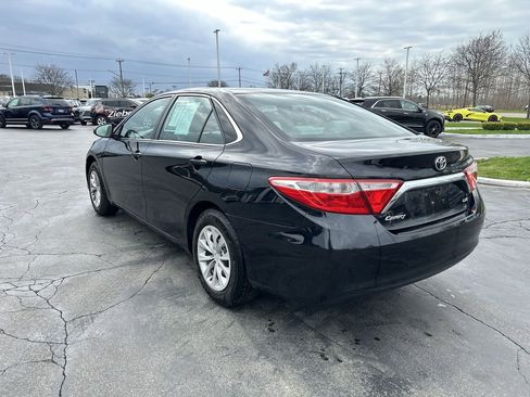 Used 2017 Toyota Camry LE image 6