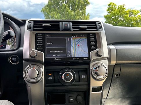 Used 2022 Toyota 4Runner SR5 Premium AWD/4WD image 35