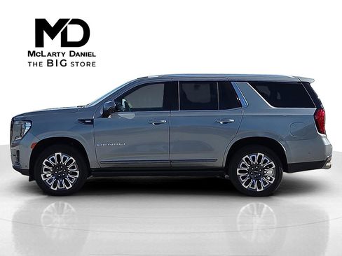 Used 2023 GMC Yukon Denali Ultimate image 3