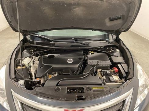 Used 2013 Nissan Altima 2.5 S image 27